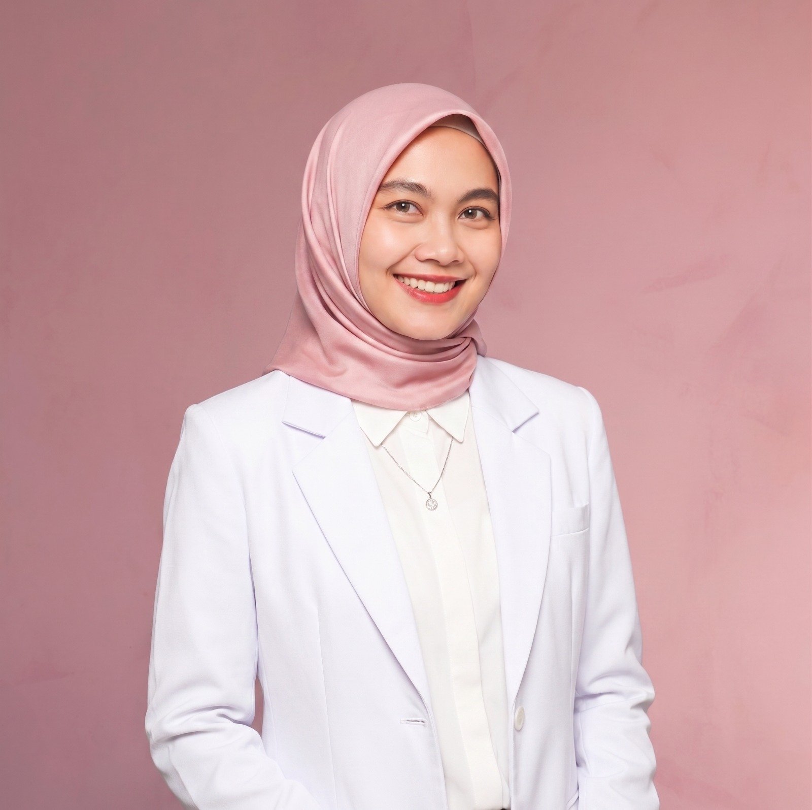 Maesa Dental Clinic | Klinik Gigi Terbaik - drg. HJ Jessica Putri Chairunisa